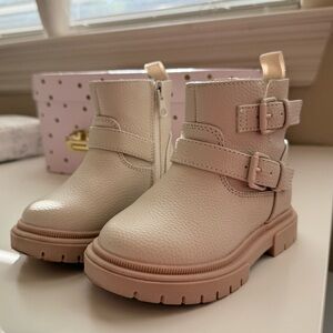 Light Pink Cat & Jack Little Girls Boots / Size 6 / Lightly worn / Great Cond.